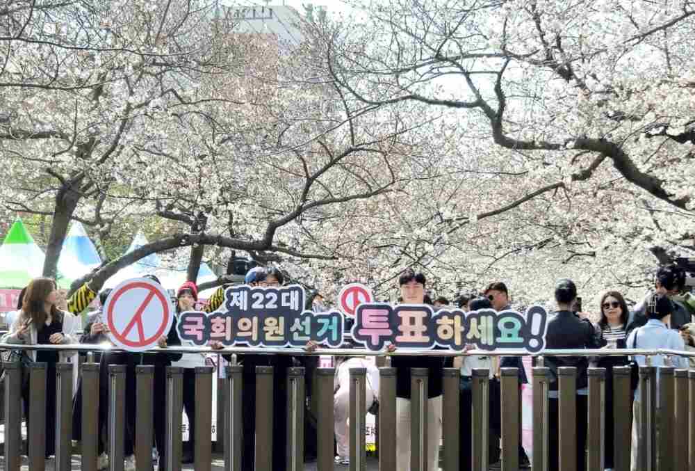 그림입니다.

원본 그림의 이름: 1.jpg

원본 그림의 크기: 가로 1215pixel, 세로 823pixel

사진 찍은 날짜: 2024년 04월 01일 오후 5:10

프로그램 이름 : Windows Photo Editor 10.0.10011.16384

색 대표 : sRGB